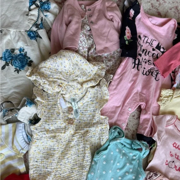 Baby girl 3-6 month bundle - Picture 7 of 10